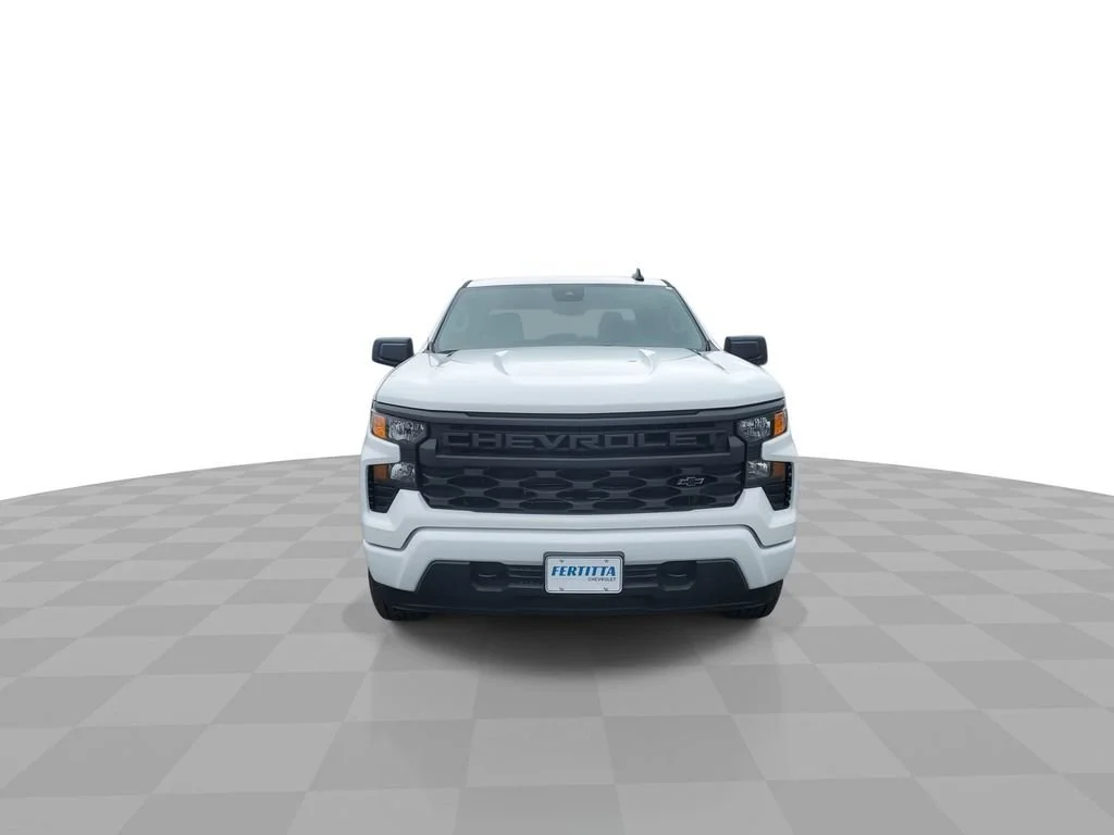 New 2026 Summit White Chevrolet Custom image 3