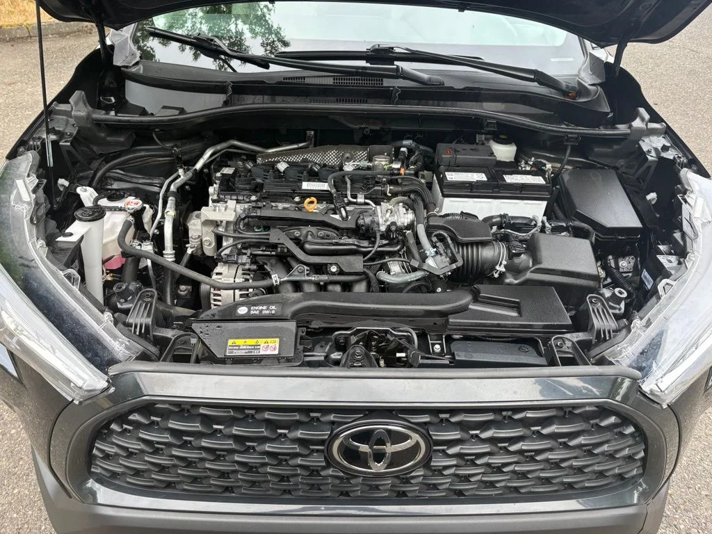 Used 2024 Black Toyota L image 23