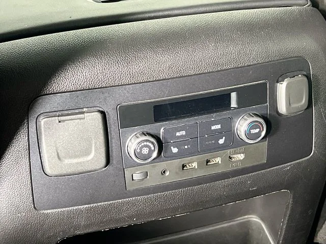 Used 2019 Beige Chevrolet Premier image 27