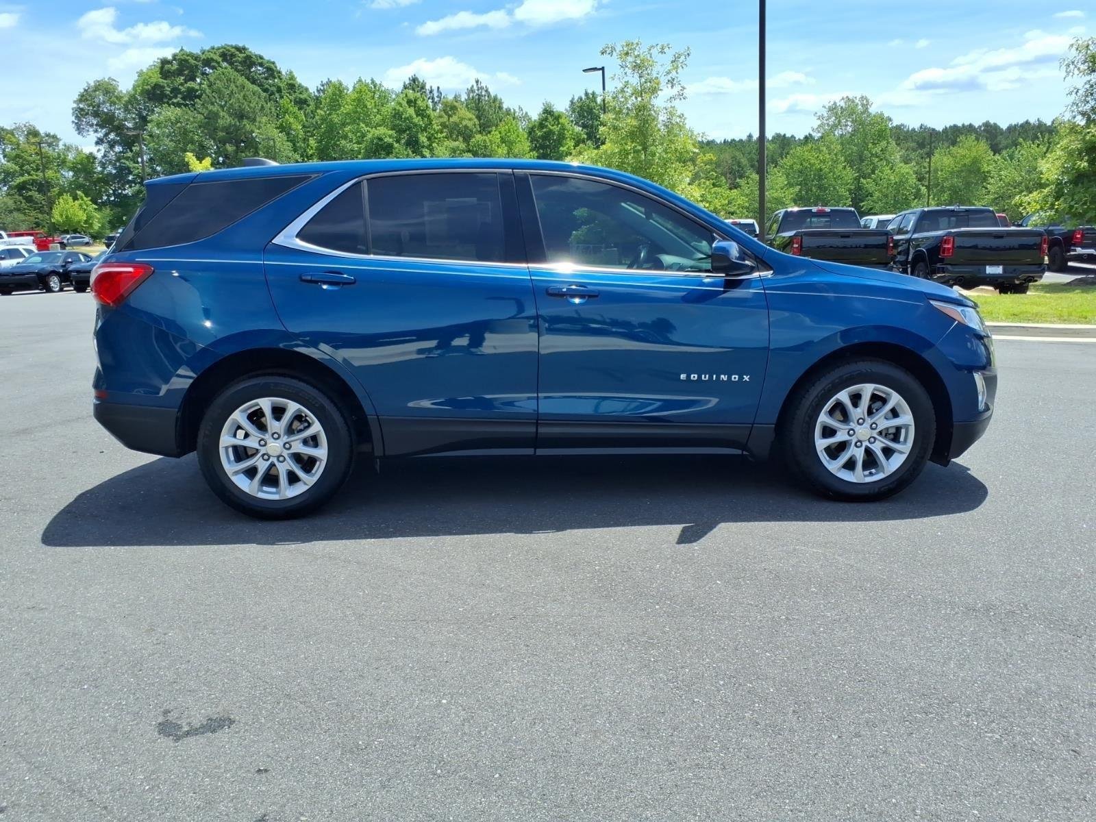 Used 2020 Pacific Blue Metallic Chevrolet LT image 10