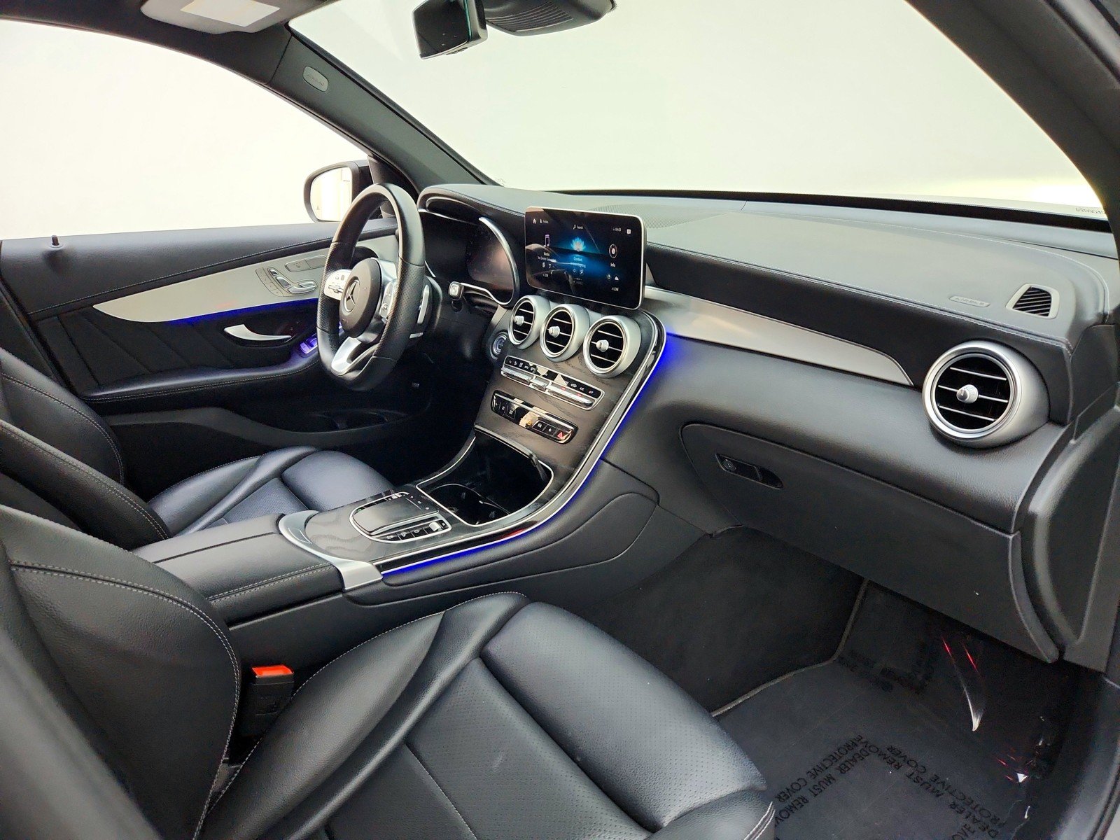 Certified Used 2022 Graphite Grey Metallic Mercedes-Benz GLC 300 image 27