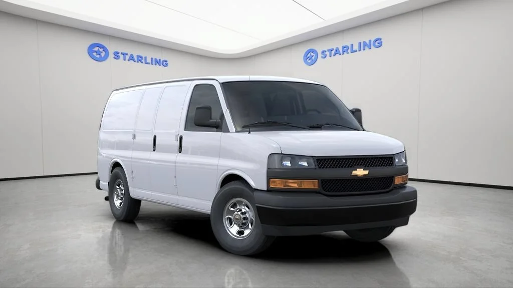 New 2026 Summit White Chevrolet WT image 5