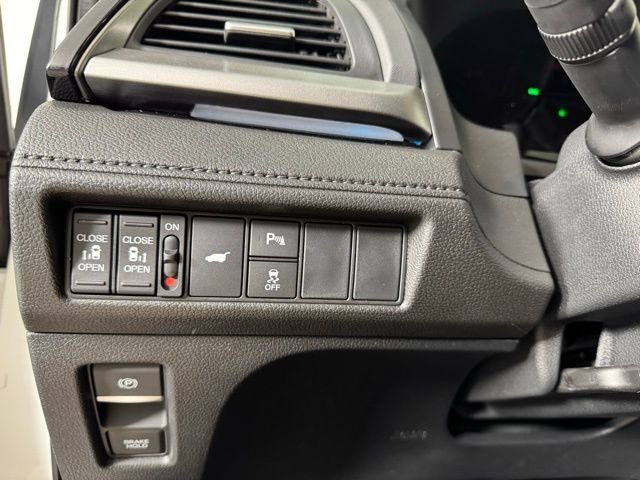 2026 Honda Odyssey Touring - Photo 15