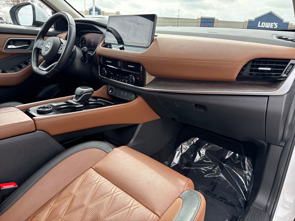 2024 Nissan Rogue Platinum - Photo 38