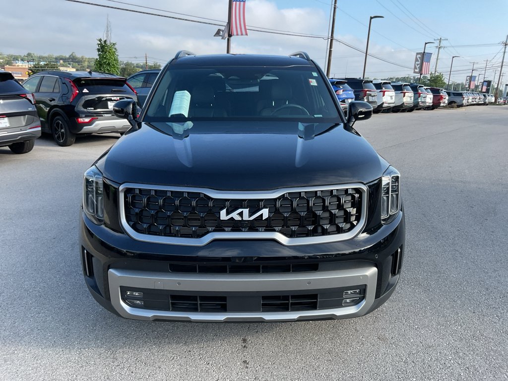 Certified Used 2023 Ebony Black Kia SX X-Pro image 3