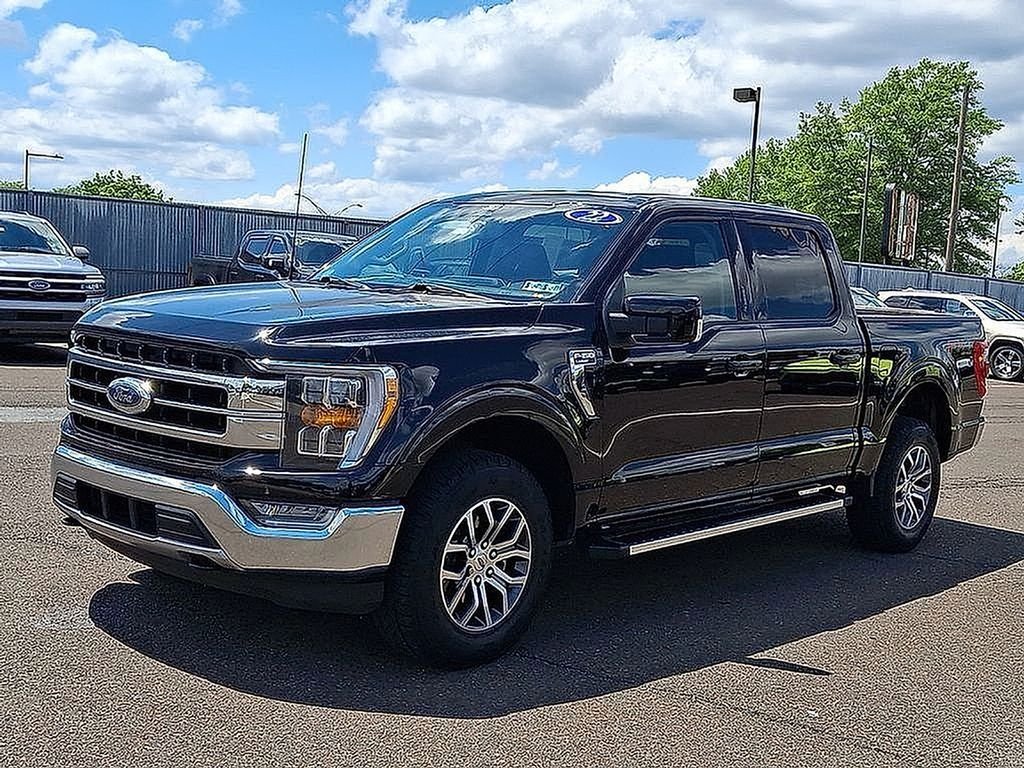 Used 2022 Black Metallic Ford Lariat image 6