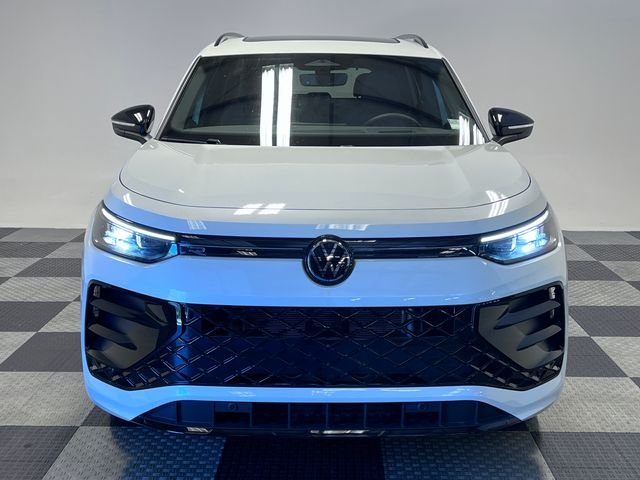 New 2026 White Volkswagen 2.0T SE R-Line Black image 2
