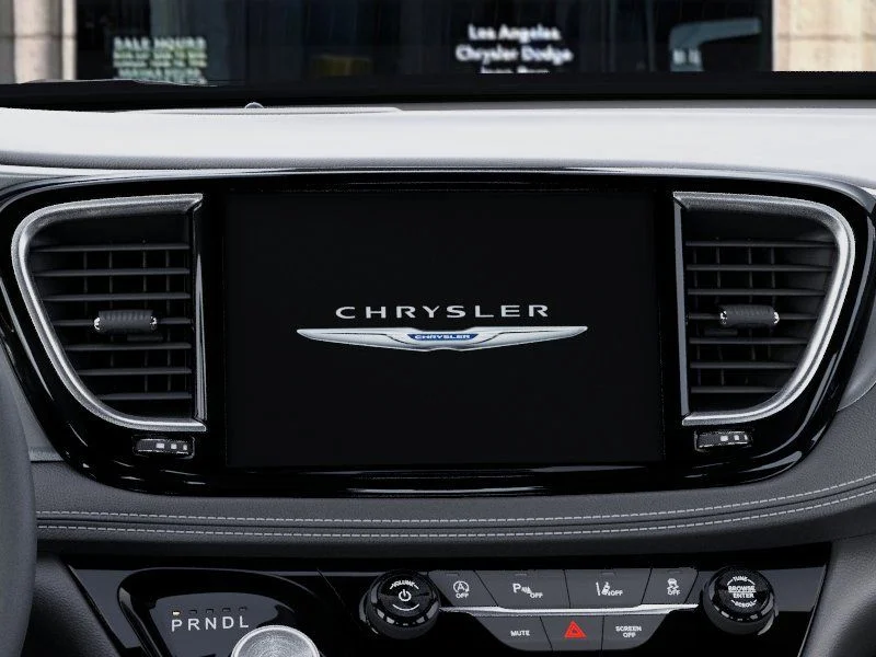 New 2026 Bright White Clear-Coat Exterior Paint Chrysler Select image 18