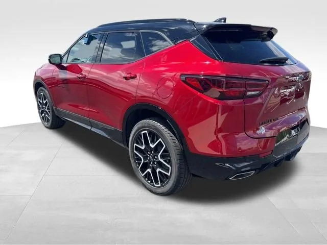 Used 2025 Radiant Red Tintcoat Chevrolet RS image 8