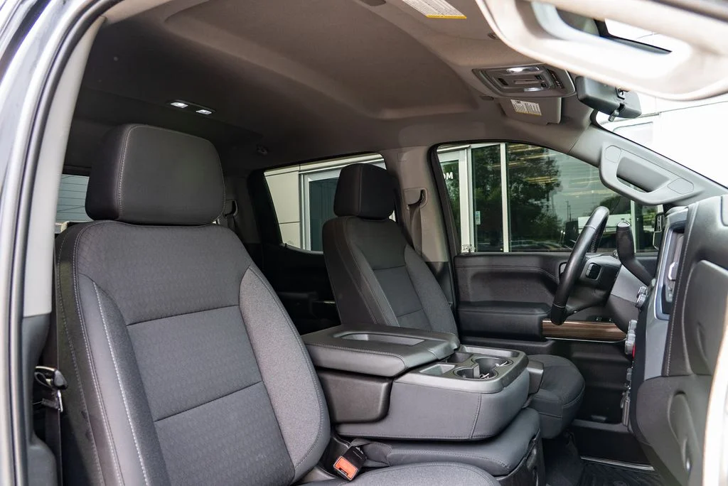 Used 2020 Black Chevrolet LT image 27