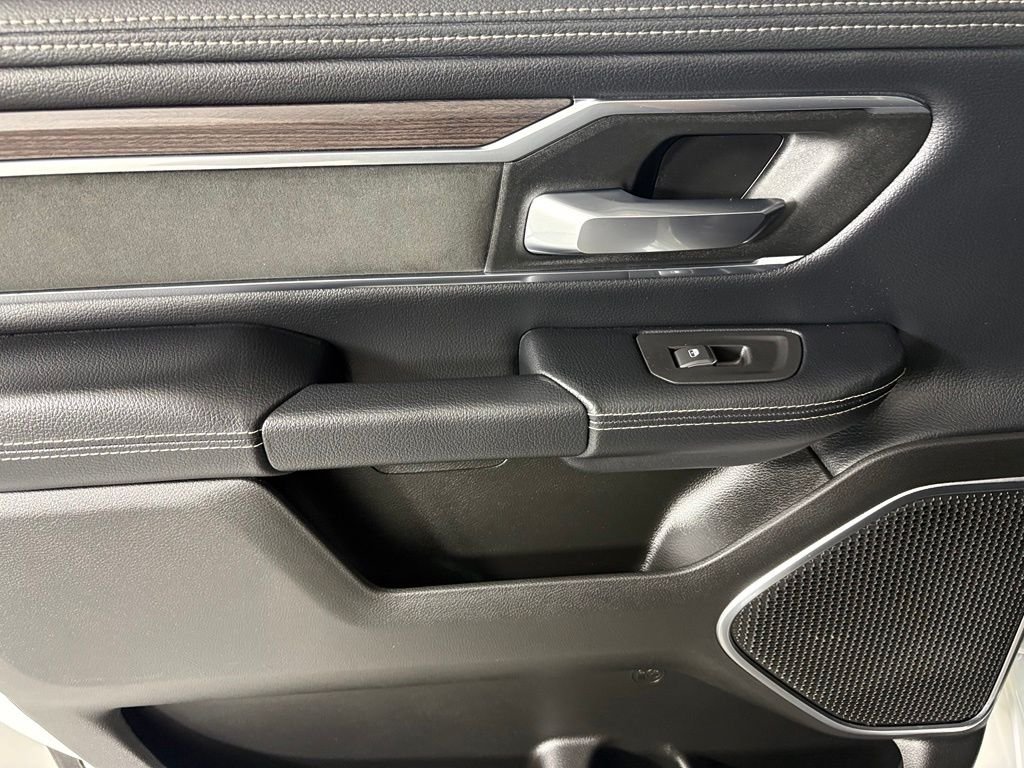 New 2026 Bright White Clear-Coat Exterior Paint RAM Laramie image 37