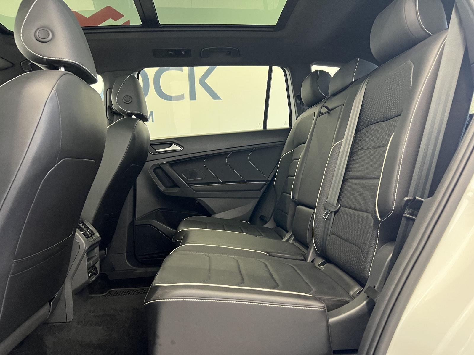2023 Volkswagen Tiguan SEL R-LINE - Photo 26