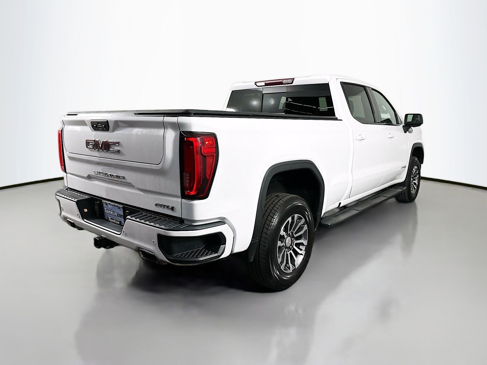 Used 2020 Summit White GMC AT4 image 11