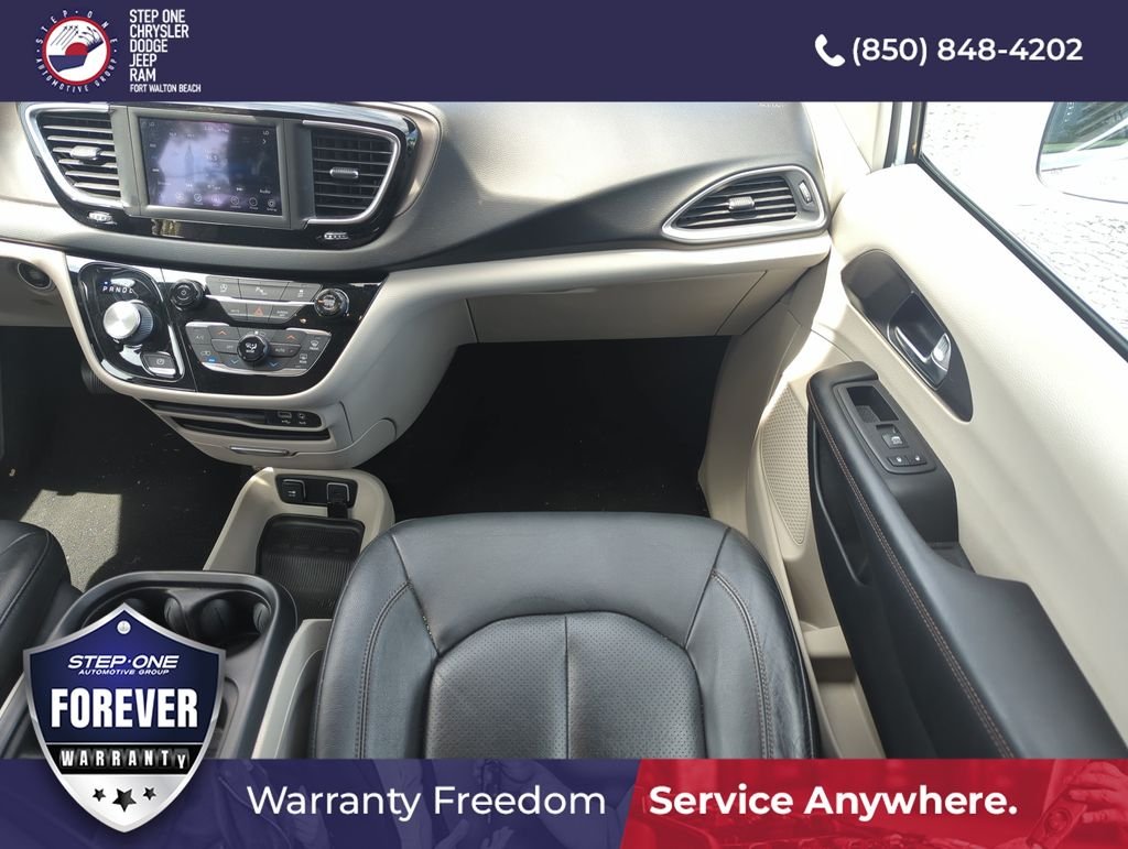 Used 2020 White Chrysler Touring L image 15