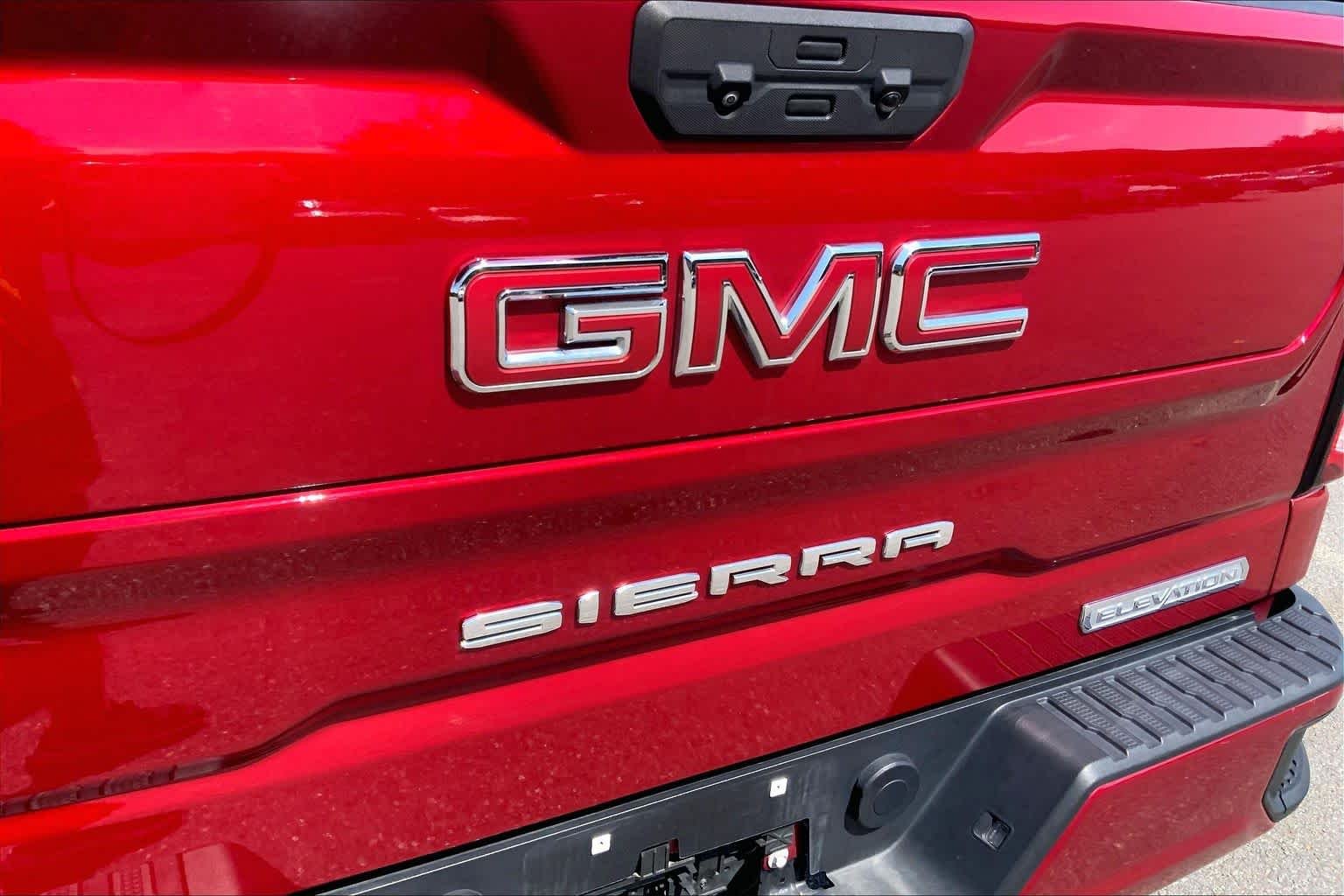 Certified Used 2023 Volcanic Red GMC Elevation image 33