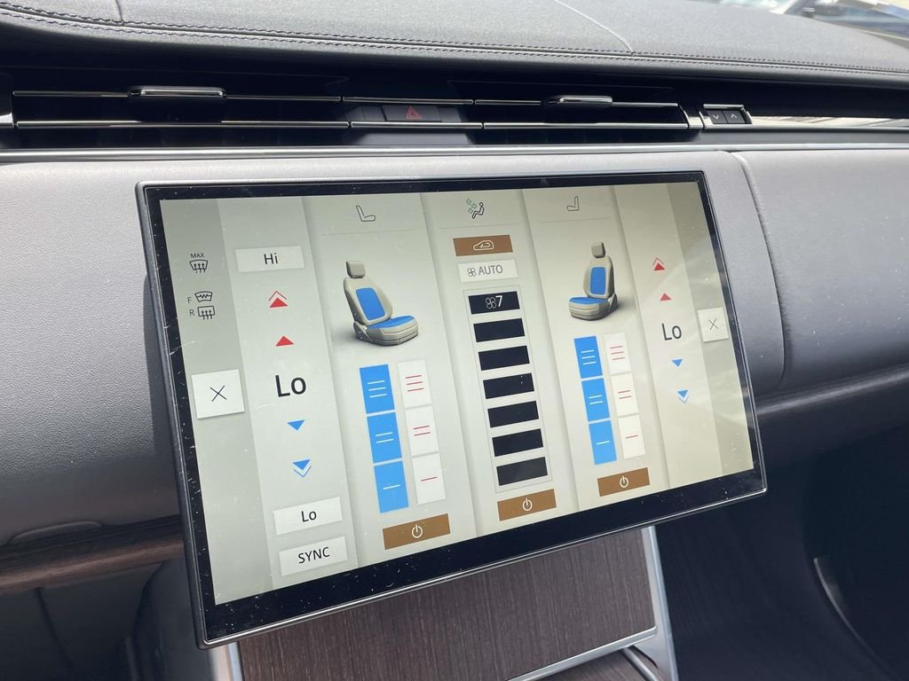 New 2026 Carpathian Grey Land Rover SE image 28