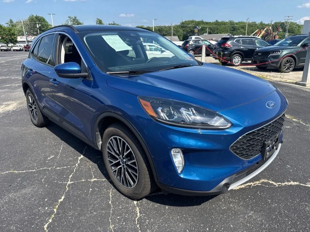 Used 2022 Blue Ford SEL image 3