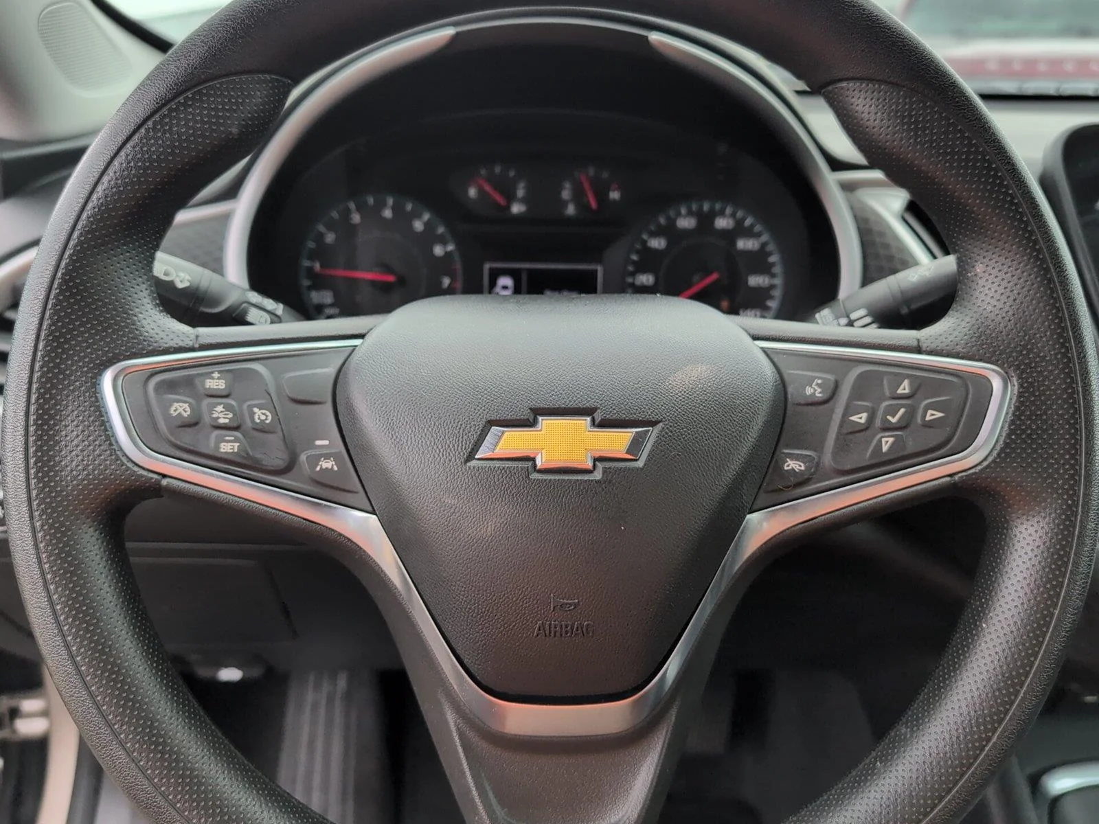 Used 2024 Mineral Gray Metallic Chevrolet 1LT image 25