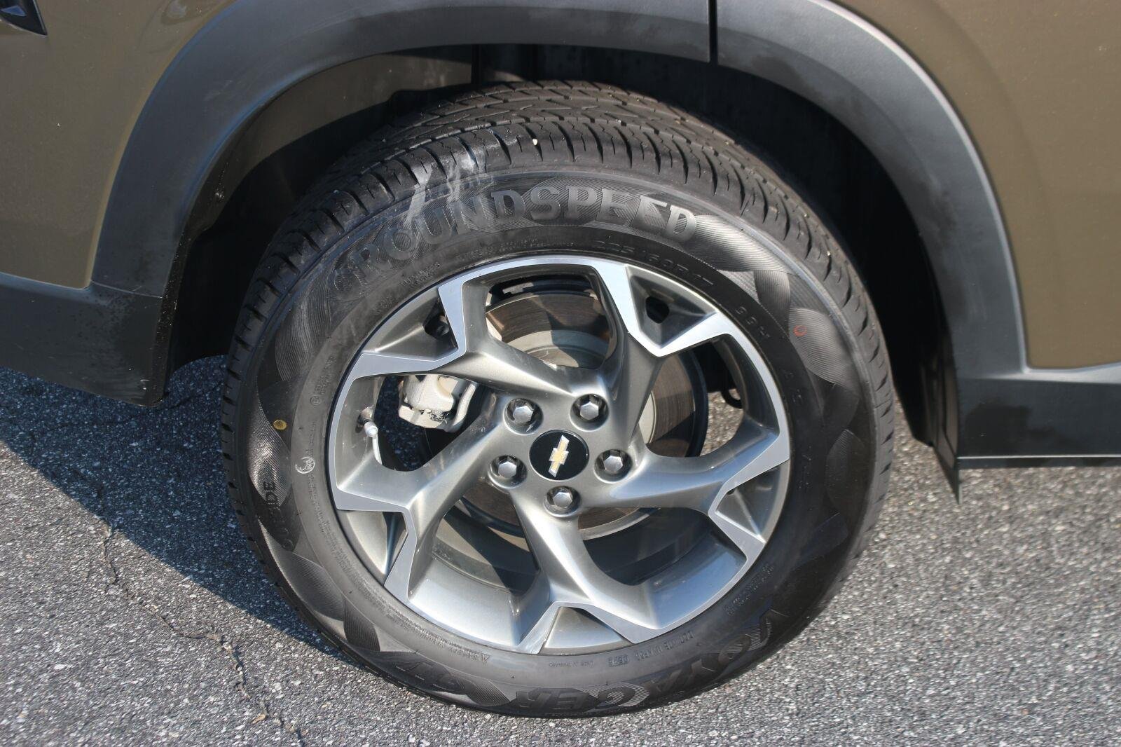 Used 2024 Harvest Bronze Metallic Chevrolet LT image 34