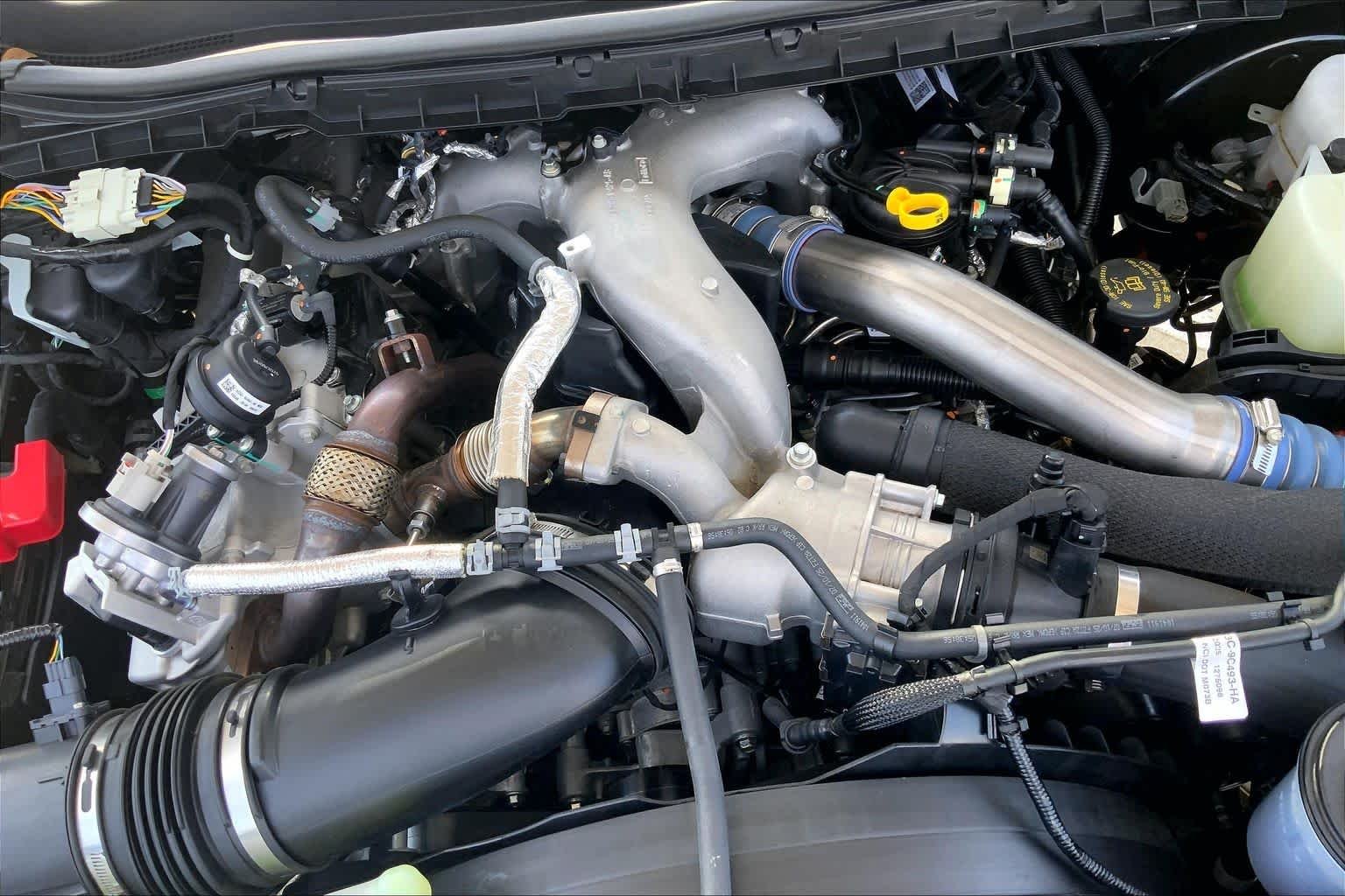 Used 2026 Oxford White Ford XLT image 30