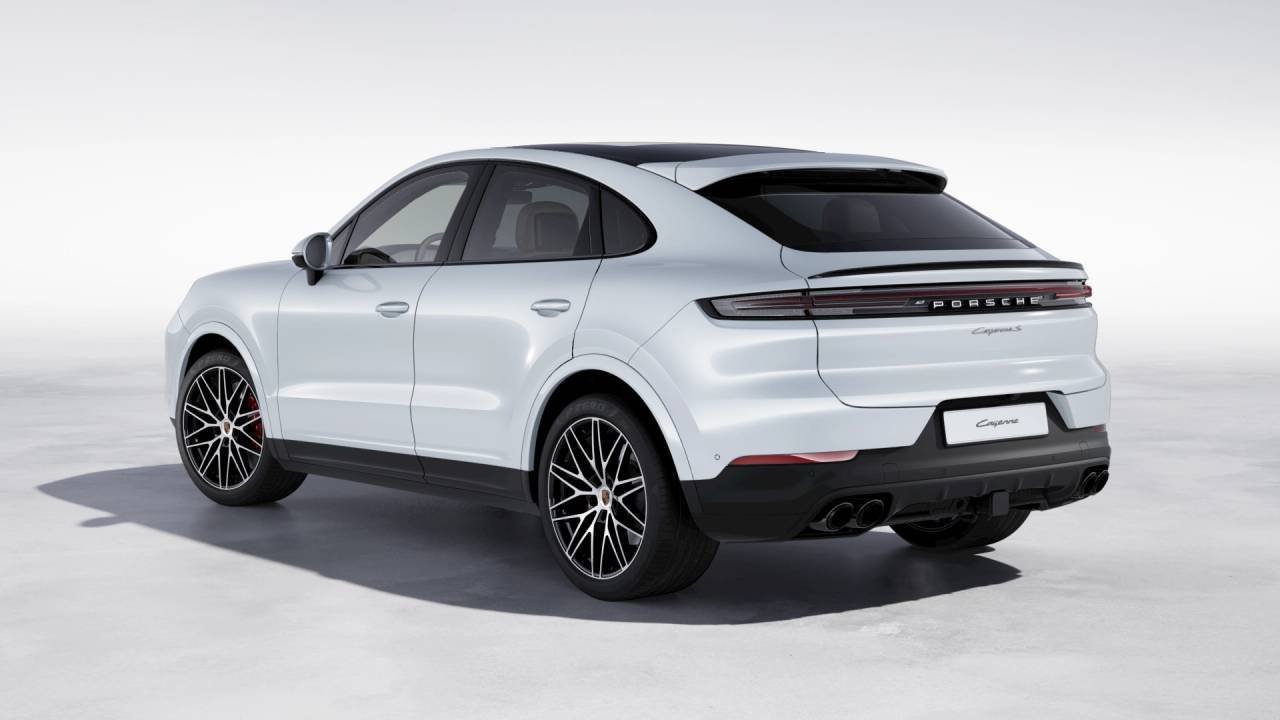 2026 Porsche Cayenne S Coupe photo 3