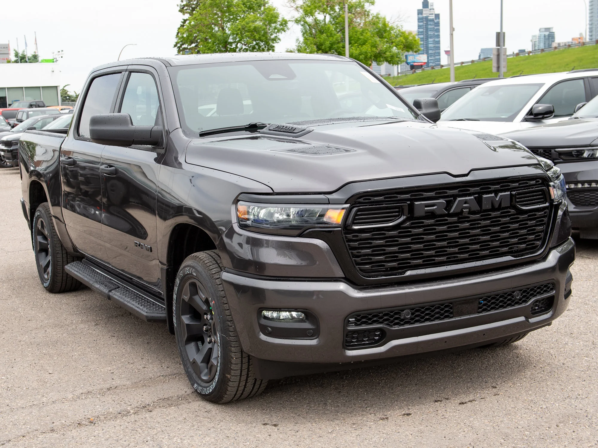 New 2026 Grey RAM Express* image 7