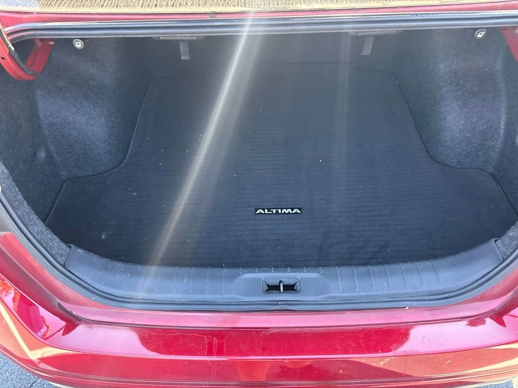 Used 2019 Scarlet Ember Tintcoat Nissan 2.5 SR image 5