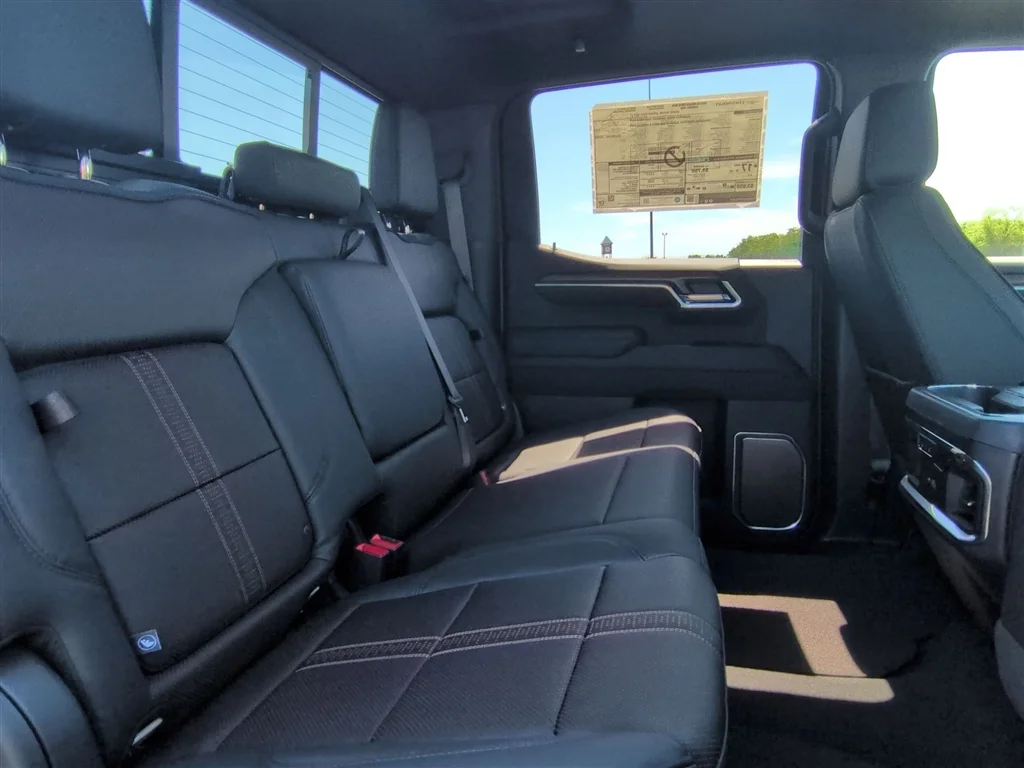 Used 2026 White Sands Chevrolet High Country image 28