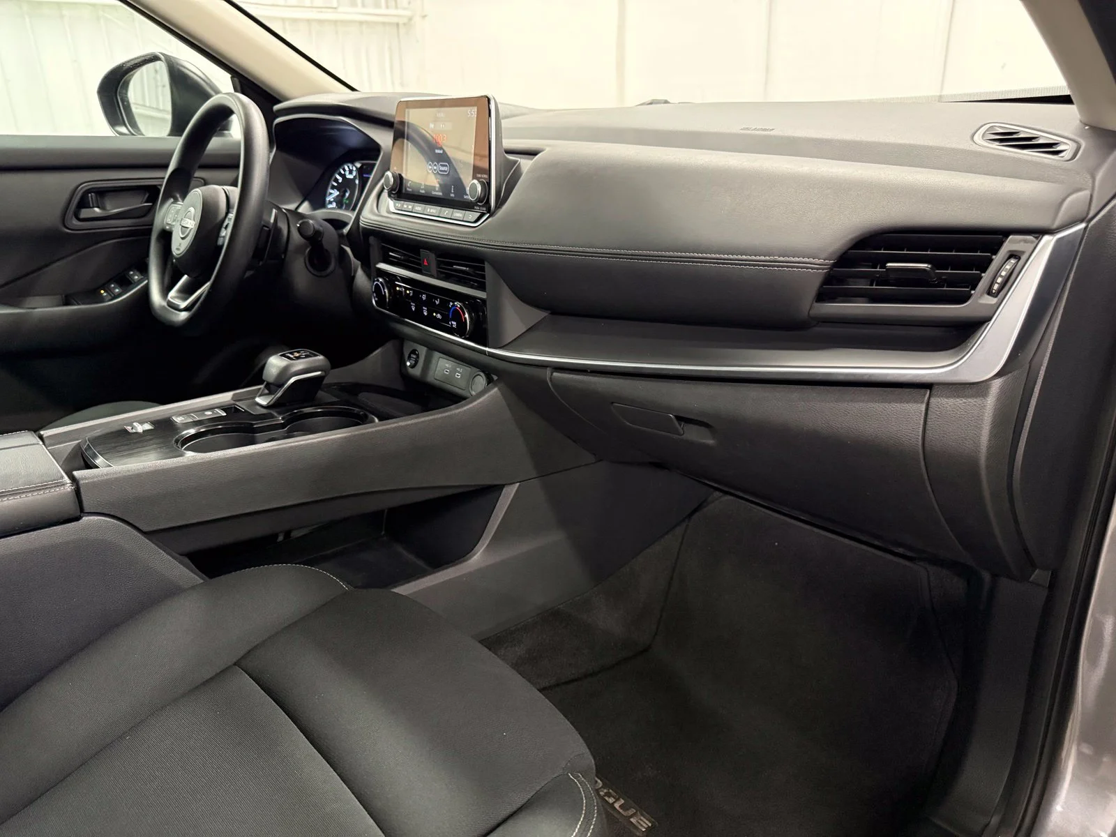Used 2024 Gray Nissan S image 24