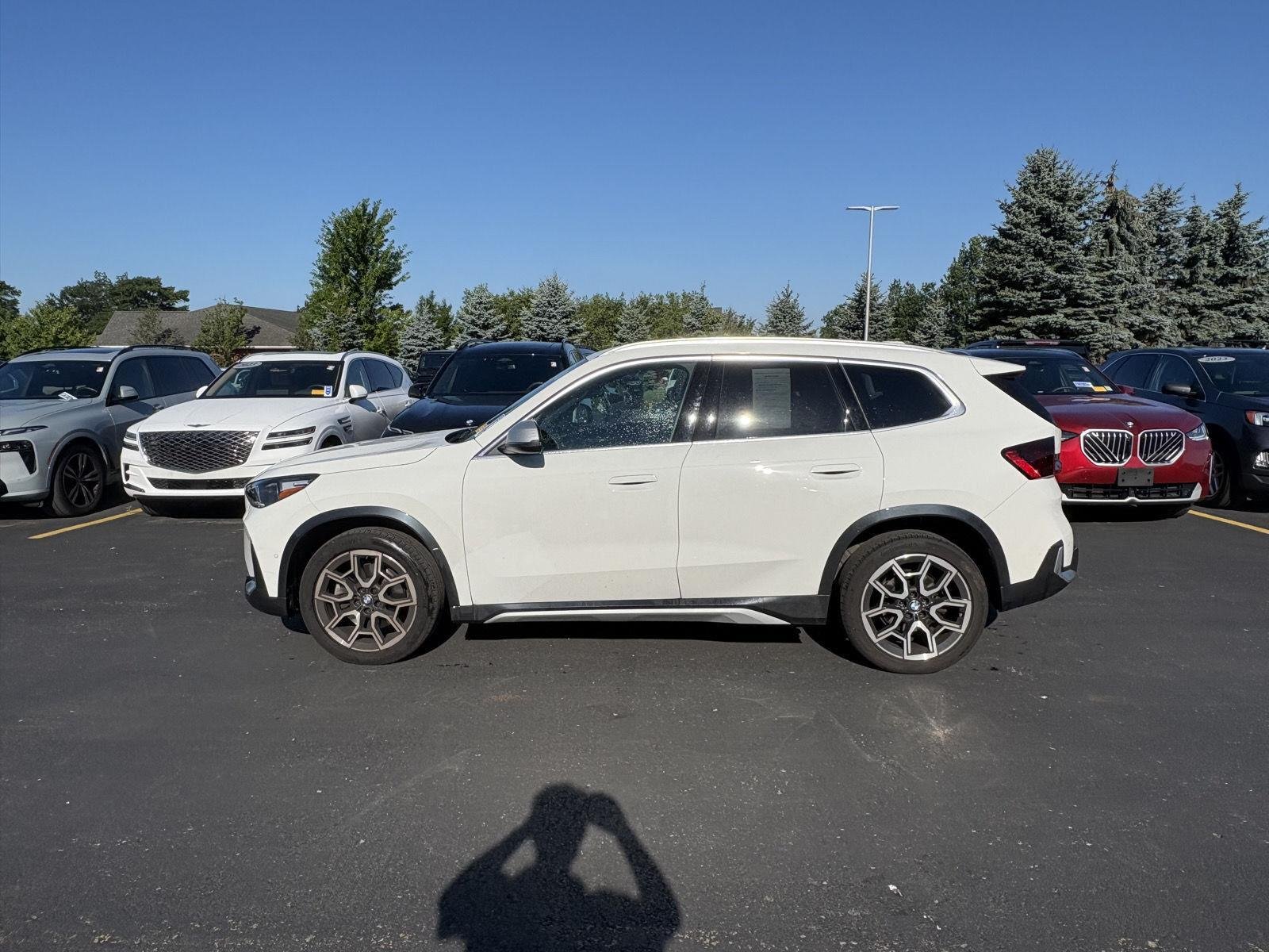 Used 2024 Alpine White BMW xDrive28i image 4