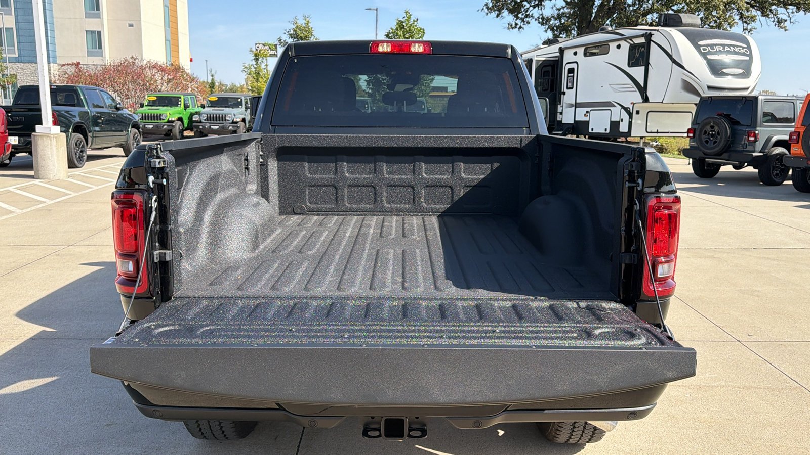 New 2027 Diamond Black Crystal Pearl-Coat Exterior Paint RAM Big Horn image 6
