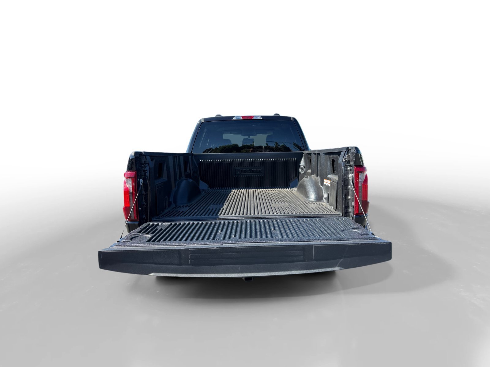 Used 2025 Black Metallic Ford XLT image 17