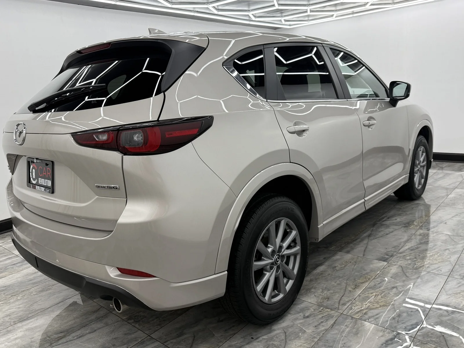 Used 2025 Platinum Quartz Metallic Mazda 2.5 S Preferred Package AWD image 9