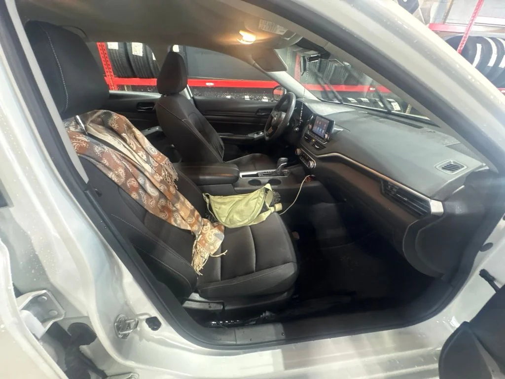 Used 2023 White Nissan 2.5 S image 10