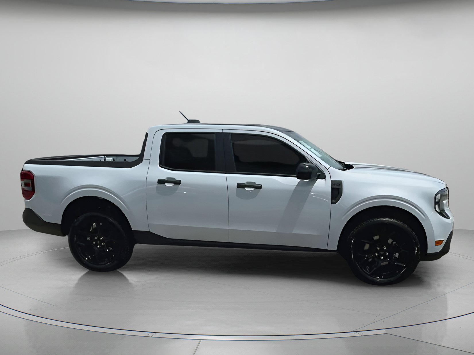 2025 Ford Maverick XLT - Photo 31