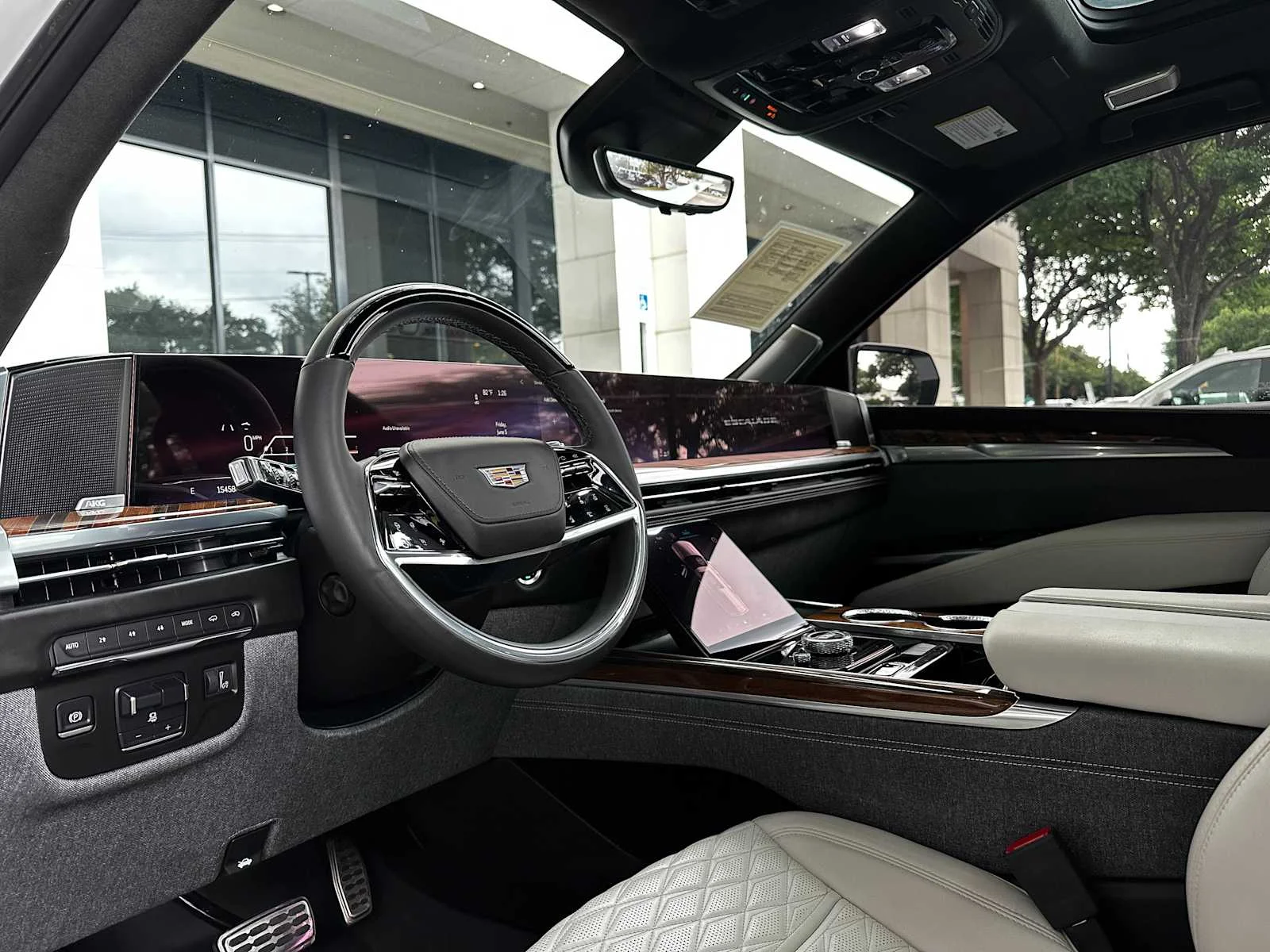 Certified Used 2025 Crystal White Tricoat Cadillac Sport Platinum image 8