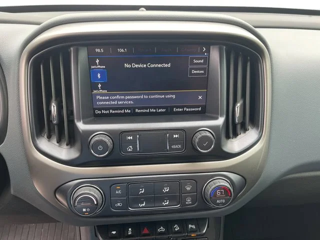 Used 2020 SILVER ICE METALLIC Chevrolet 4WD Z71 image 21