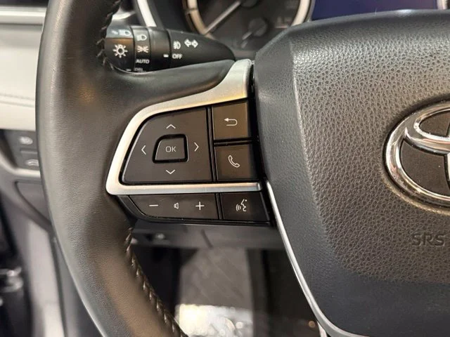 Used 2023 Gray Toyota XLE image 16