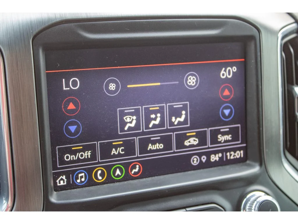 Used 2021 White Frost Tricoat GMC Denali image 47