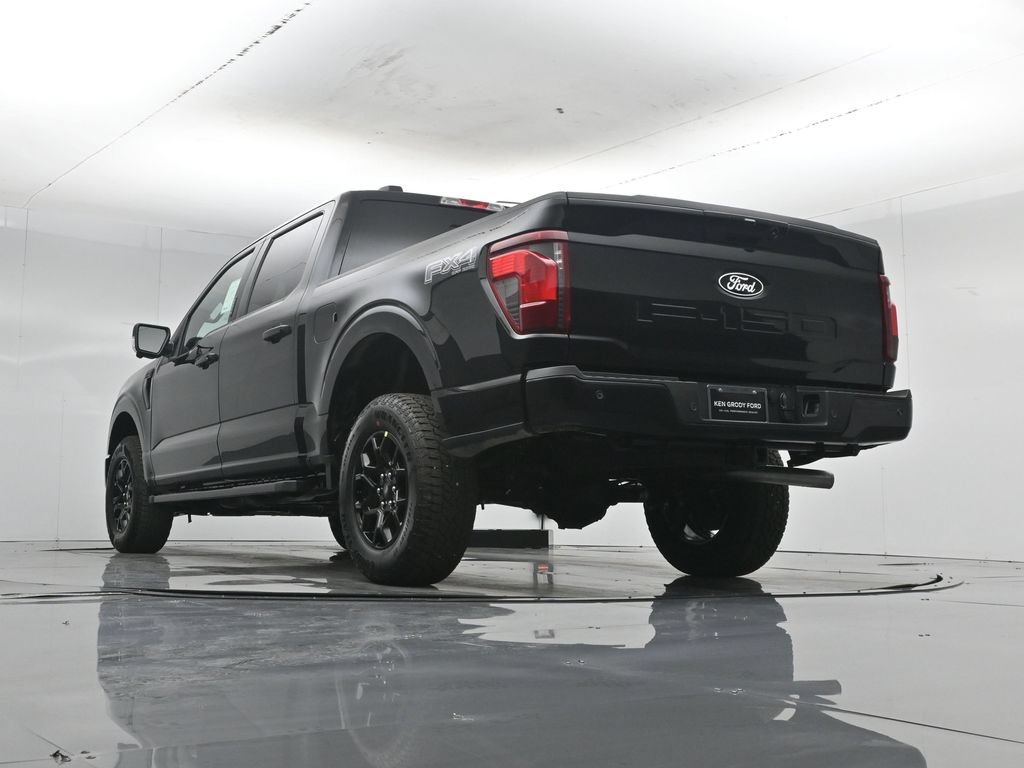 New 2026 Agate Black Metallic Ford XLT image 47