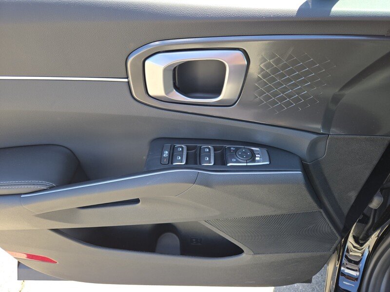 New 2026 Ebony Black Kia S image 9