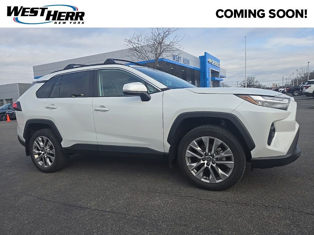 2023 Toyota RAV4 XLE Premium