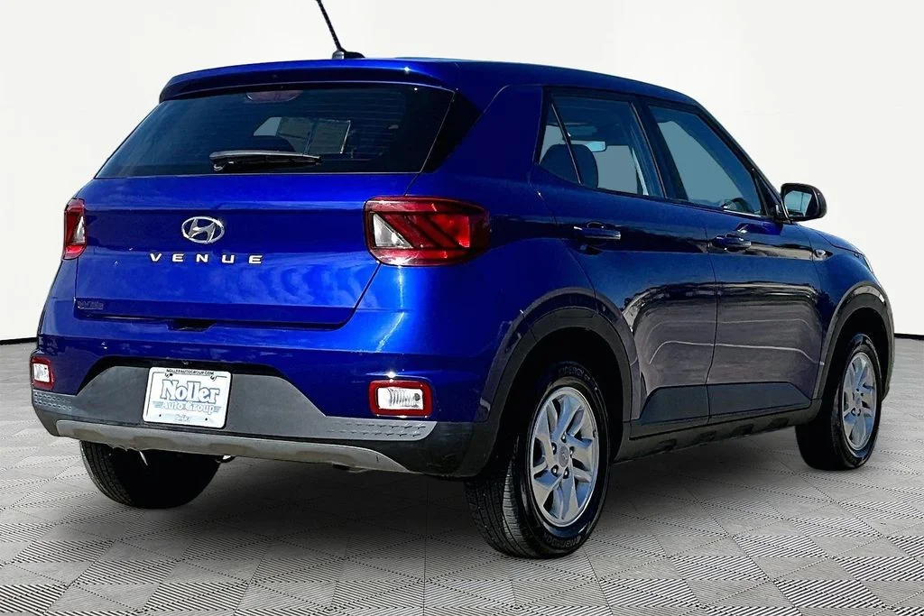 Certified 2024 Hyundai Venue SE with VIN KMHRB8A30RU306755 for sale in Kansas City