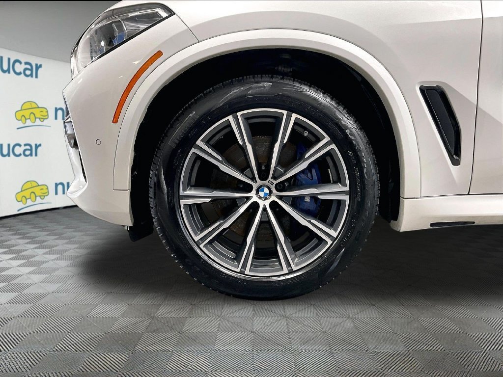 Used 2022 White BMW xDrive40i image 7