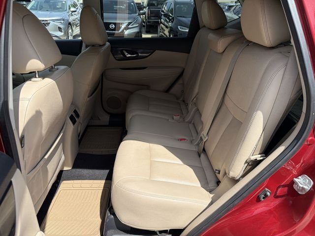 Used 2019 Red Nissan SL image 24
