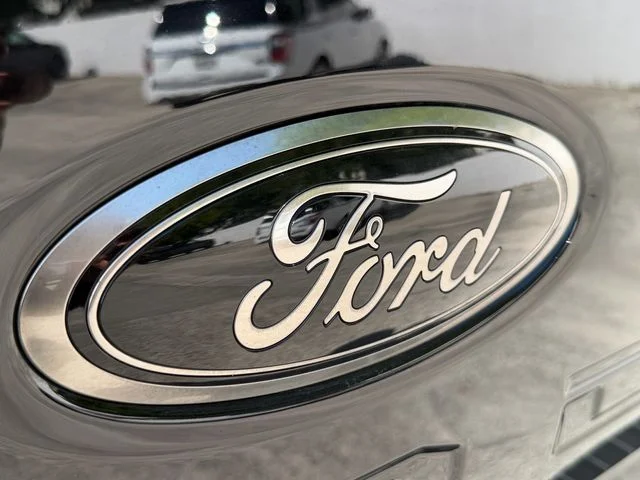 Used 2023 Black Metallic Ford XLT image 31