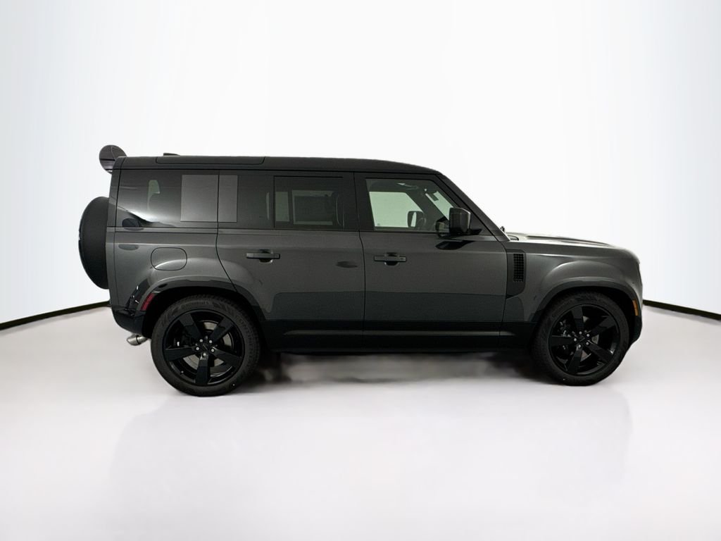 New 2026 Carpathian Grey Land Rover V8 image 4