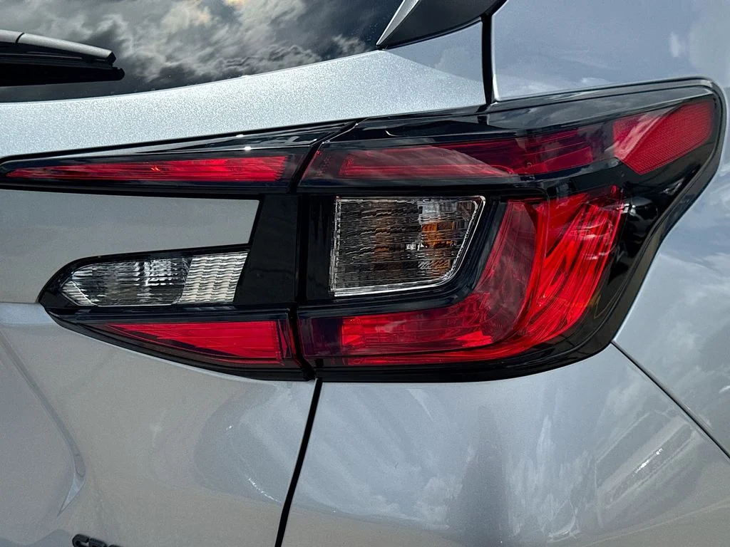 New 2026 ICE SILVER METALLIC Subaru Base image 30