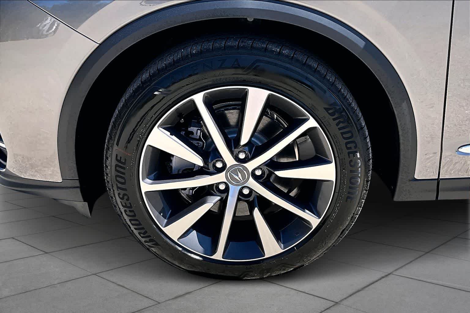 Used 2026 Liquid Carbon Metallic Acura w/Technology Package image 11
