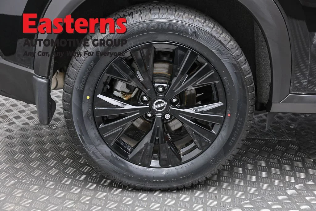 Used 2023 Black Nissan SV image 31